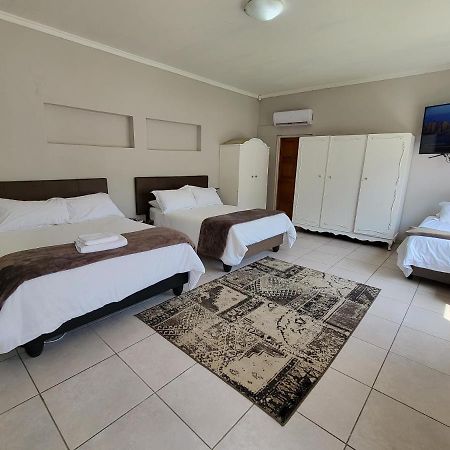 Sandstone Kroonstad Buitenkant foto